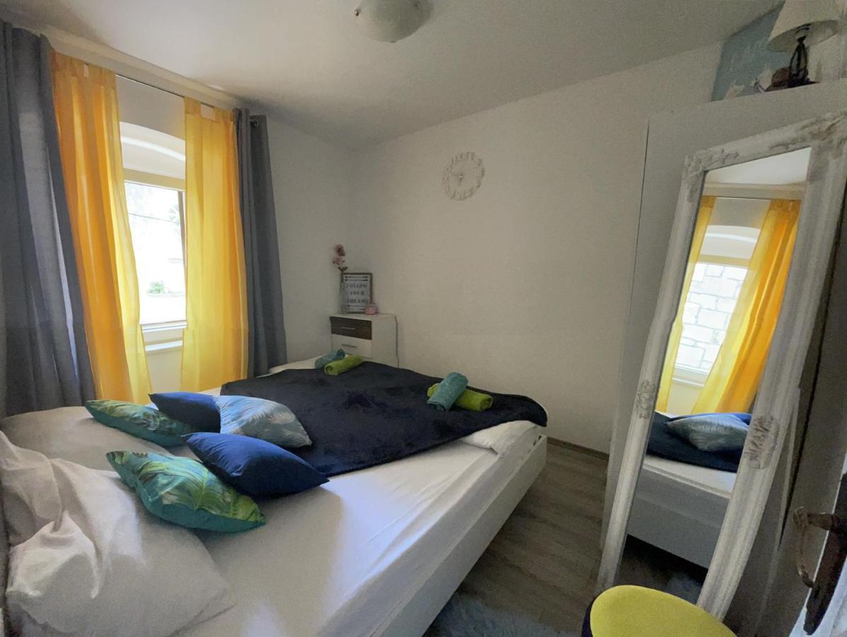 Apartment Chloe Τρογκίρ Εξωτερικό φωτογραφία